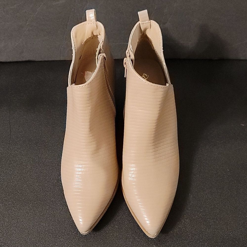 Qupid Pointed Toe Side Zipper Closure Women's Ank… - image 3